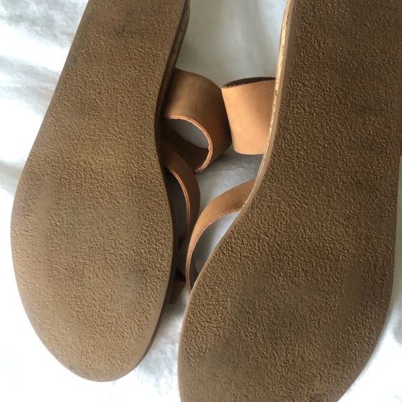 Tan sandals - Picture 2 of 5